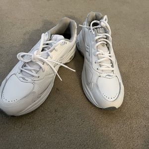 Saucony Women’s Omni Grid Walking Shoes